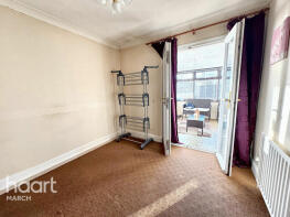 17, Skeifs Row, March PE15 0XB