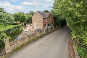 The Coach House, Kinlet Road, Far Forest, Kidderminster DY14 9UA