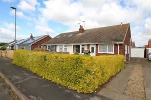 24, Hollycroft, Barmston YO25 8PP