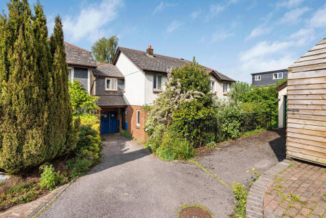 Birchwood Close, Totnes, Devon