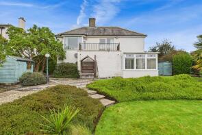 1 Seacroft, Yew Tree Road, Grange-over-sands LA11 7AA