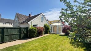 The Hollies, Church Road End Of To Atcham Junction With B4380, Uffington, Shrewsbury SY4 4SN