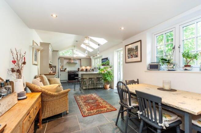 Kitchen/Breakfast