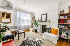 Flat 10, 122 Russell Square Mansions, Southampton Row, London WC1B 5AE