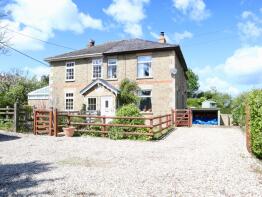 6, The Banks, Chippenham SN15 4NT