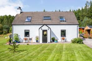 Myrtle Cottage, Tomchrasky Road, Dalchreichart, Inverness IV63 7YJ