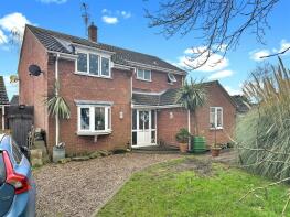 2, Oaklands Close, Newark NG23 7RQ