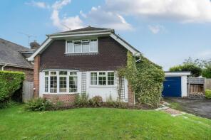 2, West Meade, Liphook GU30 7NB