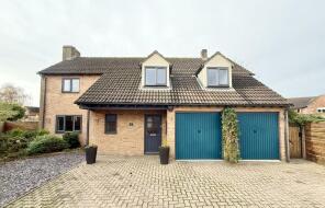 7, The Court Garden, Gloucester GL2 7JH