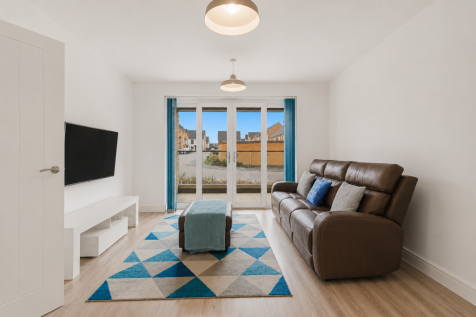 Windstar Drive, South Ockendon, RM15