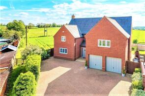 14, Watling Street West, Towcester NN12 8LD
