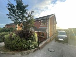 20, Green Park View, Oldham OL1 4GP