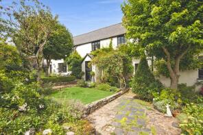 The Longhouse, Totnes Road, Dartmouth TQ6 0RU