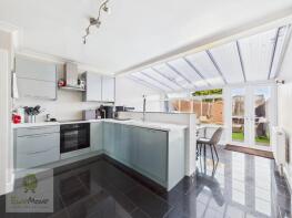 3, Shelldrake Close, Isle Of Grain, Rochester ME3 0DH