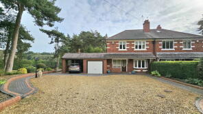 Pinewoods, Greensforge Lane, Stourton DY7 5BB
