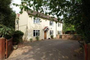 Lyndene, Sytchampton Lane, Sytchampton, Stourport-on-severn DY13 9TA