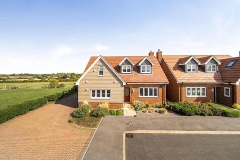 Walnut Close, Blunham