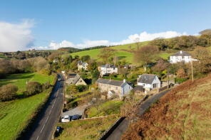 1, Rose Cottages, Road From Rose Cottages To Plaistow Mills, Barnstaple EX31 4HB