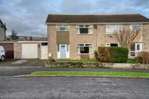 18, Weaving Avenue, Castleton S33 8WZ