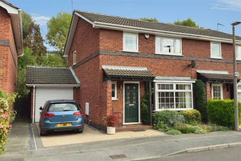 The Cloisters, Beeston, NG9 2FR