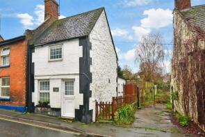 9, High Street, Sandown PO36 0DG