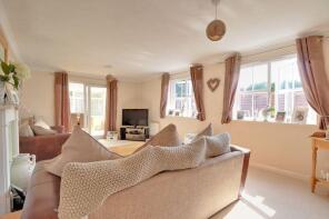 4, Old Forge Mews, Horsham Road, Billingshurst RH14 9AP