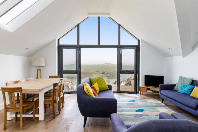 Dining/Sitting Room