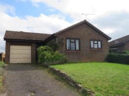 22, Greystones, Chippenham SN15 2JT