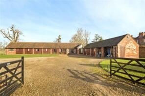 1, Caldewell Farm Barns, Pershore Road, Worcester WR7 4RL