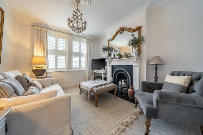 Living room 1.jpg