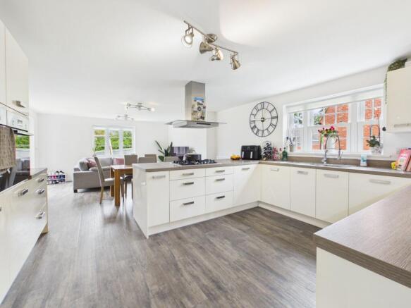 Kitchen/Dining Room