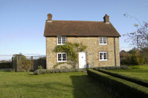 15 Box Cottage, Rackham Street, Pulborough RH20 2EX