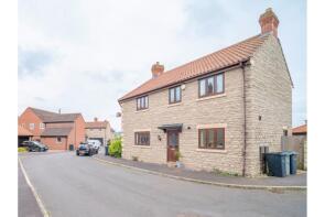 5, Middle Farm Close, Chippenham SN15 4GY