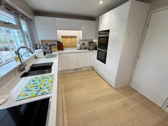 Kitchen from inne...