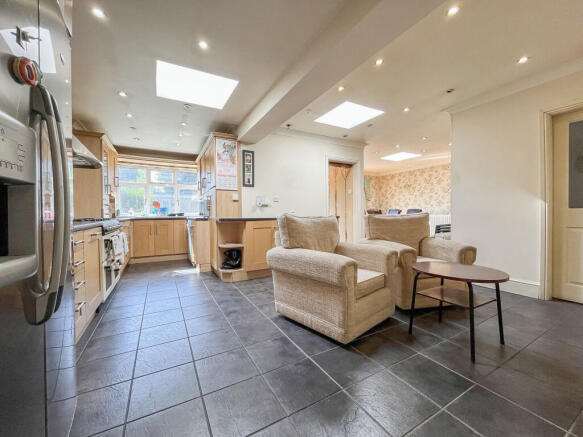 OPEN PLAN KITCHEN