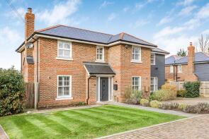 3, Lake View, Hyde Lane, Frogmore, St. Albans AL2 2FA