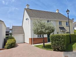 17, Loring Fields, Barnstaple EX32 0FB