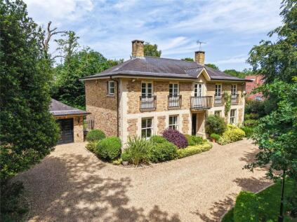 Burwood Road, Walton-on-Thames, KT12