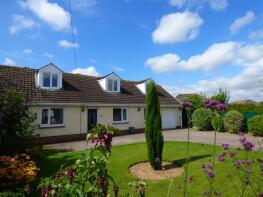 59, Loop Road, Chepstow NP16 7HE