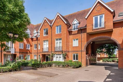 Bluecoat Court, Hertford, SG14