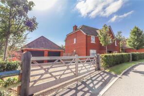17, Downs Close, Stockbridge SO20 8FA
