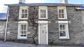 Rhiadle, Glanrhaiadr, Llangrannog SA44 6SG