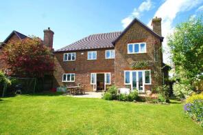 2, Stonepitts Park, Aylesbury HP18 9LW