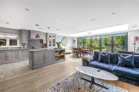 Old Farm Road, Hampton, TW12