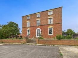Flat 5, Holly Tree House, Bridge Road, Ebley, Stroud GL5 4TR