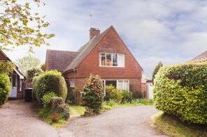 Russets, School Hill, Heathfield TN21 9AE
