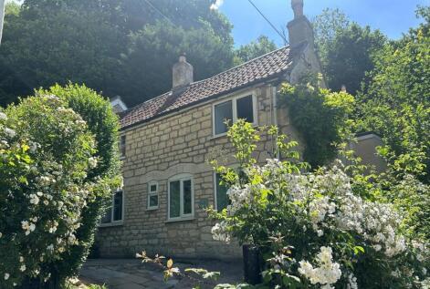 The Street, Kingscourt, Stroud