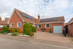 19, Swallow Field, Colchester CO6 2RW