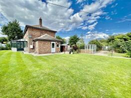 1, New Cottages, Hurn Bank, Holbeach Hurn, Spalding PE12 8JQ
