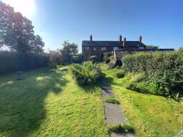 Parr Green Cottage, Parr Green Lane, Church Shocklach, Malpas SY14 7BJ